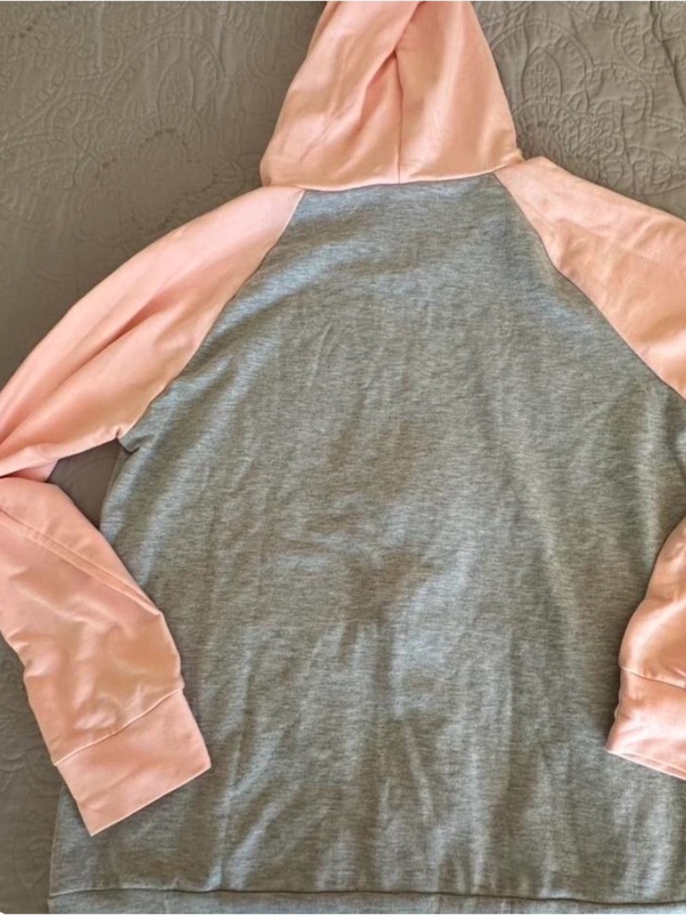 Women's Two-Tone Hoodie Sweatshirt - Gray & Blush Pink/peach